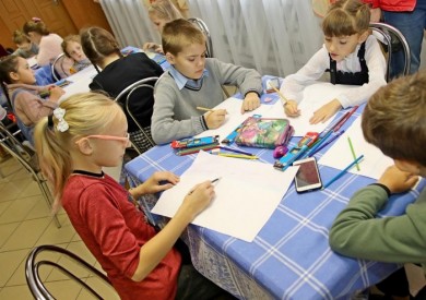 «Подарок для мамы»: в Бобруйске прошел конкурс детского рисунка