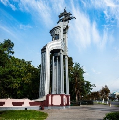 Могилевский завод «Зенит» разработал подсветку для мемориала в Бобруйске
