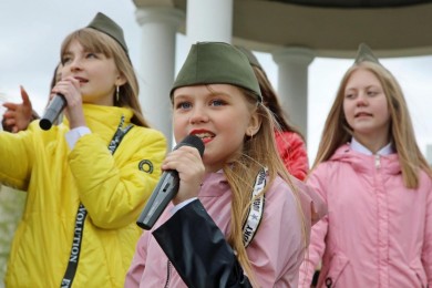 Районный праздник “Сохраняя память поколений” прошел в Молодежном парке Бобруйска