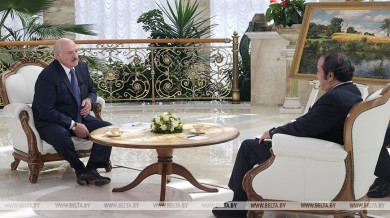 Санкции, инцидент с самолетом, отношения с Западом и миграция – подробности интервью Лукашенко Sky News Arabia