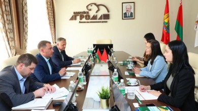 «Бобруйскагромаш» обсудил с китайскими партнерами совместное производство косилок для коммунальных служб