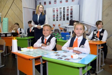 В Бобруйске будут действовать 3 класса инженерной направленности, обновится система школьного питания и форма учеников