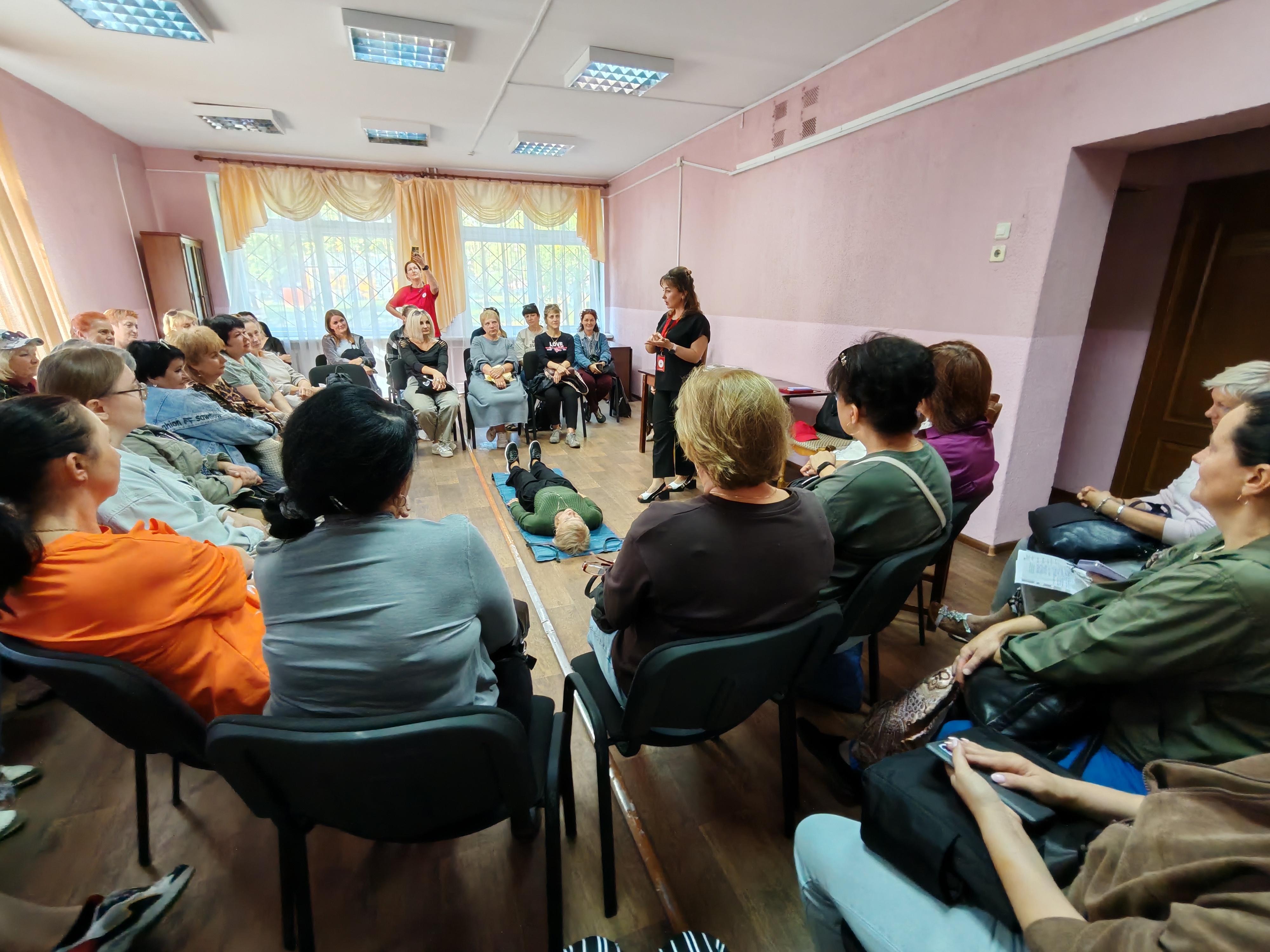 Тренинг по оказанию первой доврачебной помощи состоялся в рамках «Школы социального работника» 