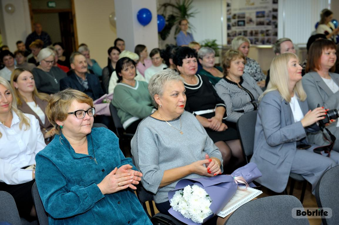 В ритме движения города. Коллектив Автобусного парка №2 поздравили с профессиональным праздником