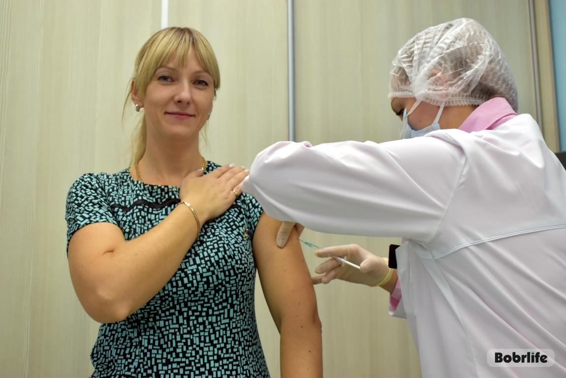 «Начни с себя!»: в Бобруйске проходит осенняя вакцинация