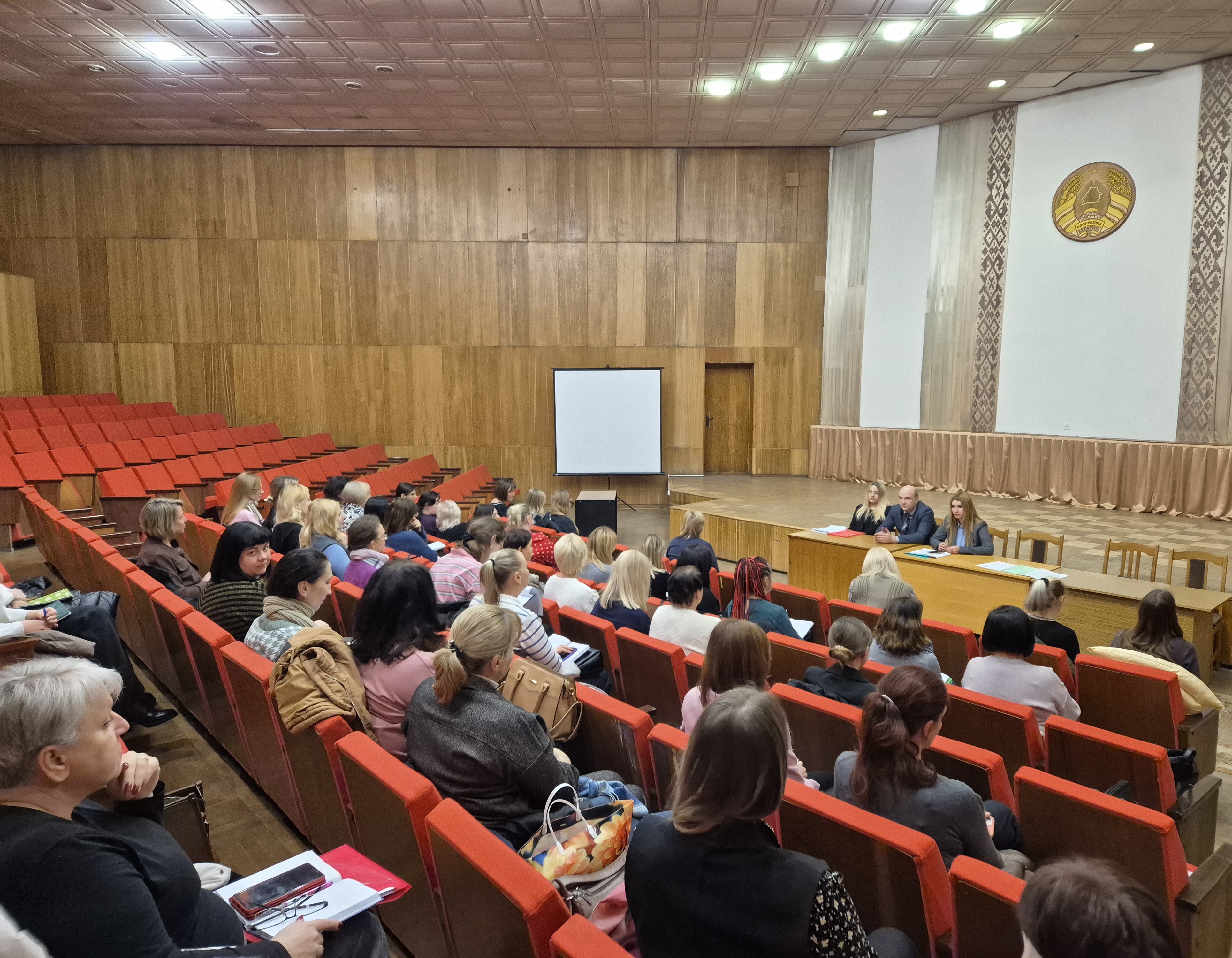 Проведен обучающий межведомственный семинар-практикум для педагогических работников учреждений дошкольного образования по теме «Детская без насилия». 