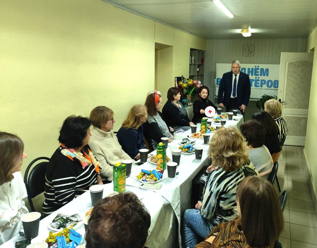 Андрей Мартыновский встретился с  инициативной группой «Серебряный возраст»