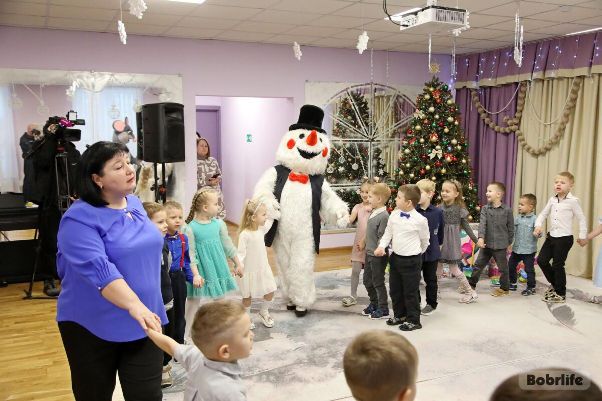 Новогодние чудеса начинаются с добрых сердец. В Бобруйске проходит республиканская благотворительная акция